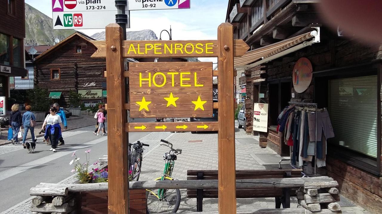 Albergo Alpenrose 리비뇨 외부 사진